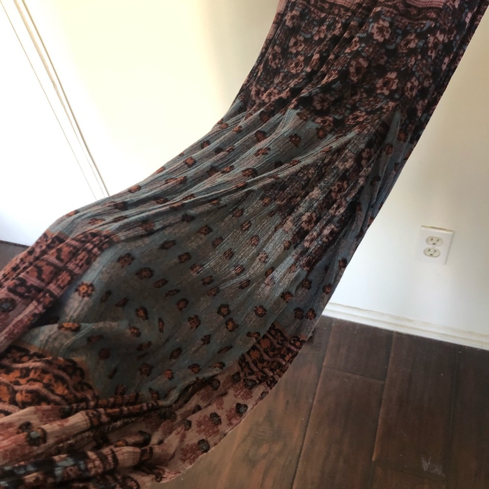 Backless Patterned Maxi - Picture 3 of 5